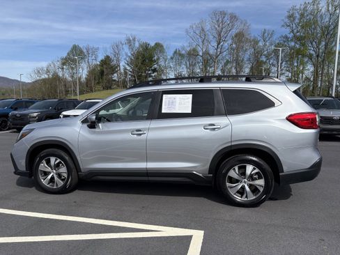 Certified 2025 Subaru Ascent Premium AWD/4WD image 5