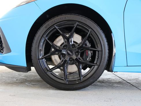 Used 2023 Chevrolet Corvette Stingray Premium Conv w/ Z51 Performance Package image 35