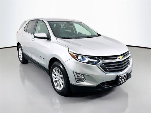 Used 2021 Chevrolet Equinox LT image 1