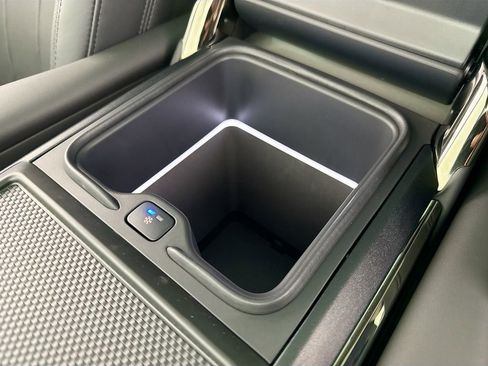 Used 2024 Land Rover Range Rover Sport SE image 22