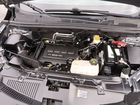 Used 2020 Chevrolet Trax LT image 24