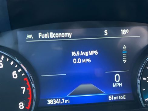 Used 2022 Ford Explorer XLT w/ Equipment Group 202A image 14