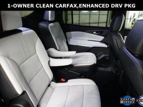 Used 2024 Chevrolet Traverse RS FWD image 27
