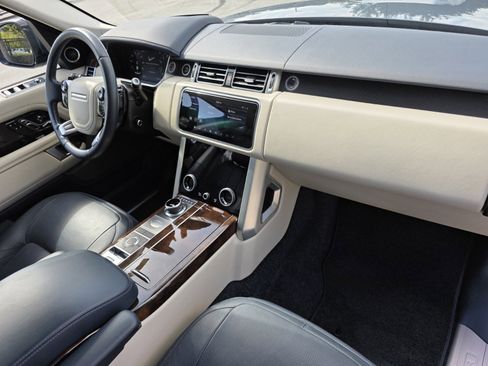 Certified 2021 Land Rover Range Rover Westminster Edition image 28