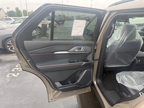 New 2026 Ford Explorer ST-Line AWD/4WD image 35