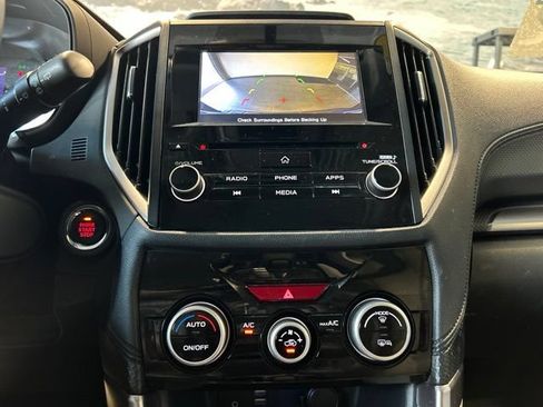 Used 2021 Subaru Forester Premium AWD/4WD image 6