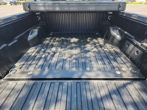 Used 2019 Toyota Tacoma SR5 AWD/4WD image 34