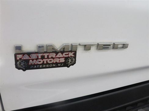 Used 2019 RAM 1500 Limited AWD/4WD image 10