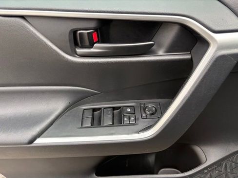 Used 2024 Toyota RAV4 LE image 11