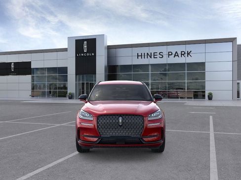 New 2026 Lincoln Corsair Premiere image 6