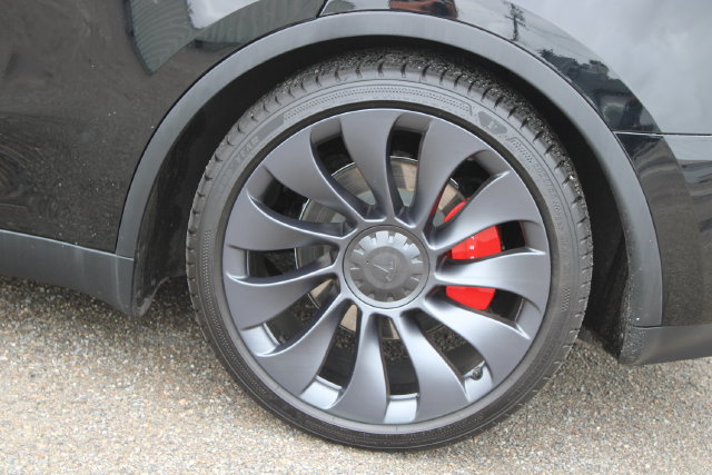 Used 2024 Tesla Model Y Performance AWD/4WD image 7