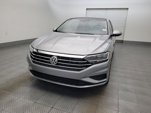 Used 2020 Volkswagen Jetta SE w/ SE Cold Weather Package FWD image 15