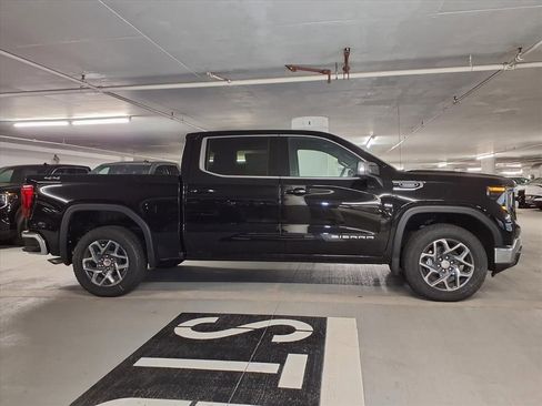 New 2025 GMC Sierra 1500 SLE AWD/4WD image 4