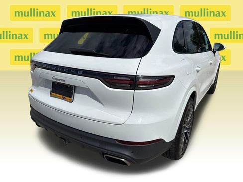 Used 2020 Porsche Cayenne image 4