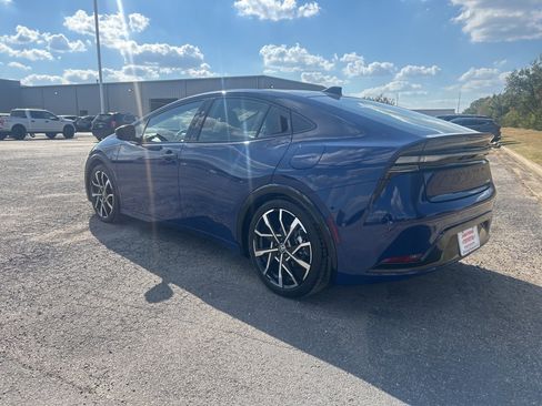 New 2026 Toyota Prius Plug-In Hybrid image 8