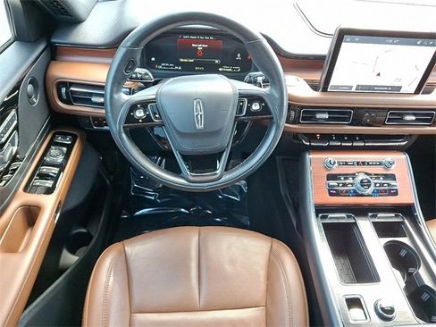 Used 2023 Lincoln Aviator Reserve w/ Equipment Group 201A AWD/4WD image 11