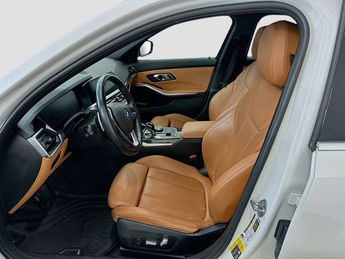 Used 2022 BMW 330e xDrive w/ Convenience Package image 13