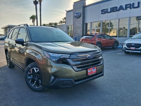 New 2026 Subaru Forester Premium AWD/4WD image 1