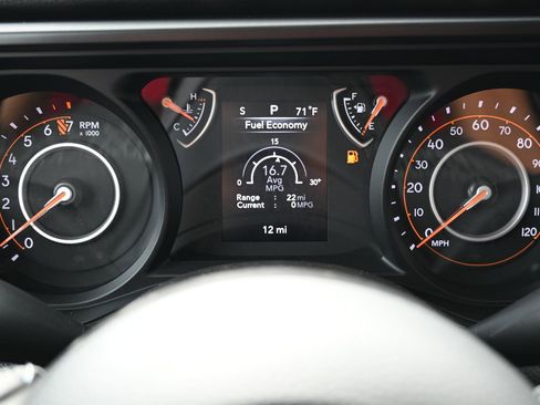 New 2026 Jeep Gladiator Sport image 10