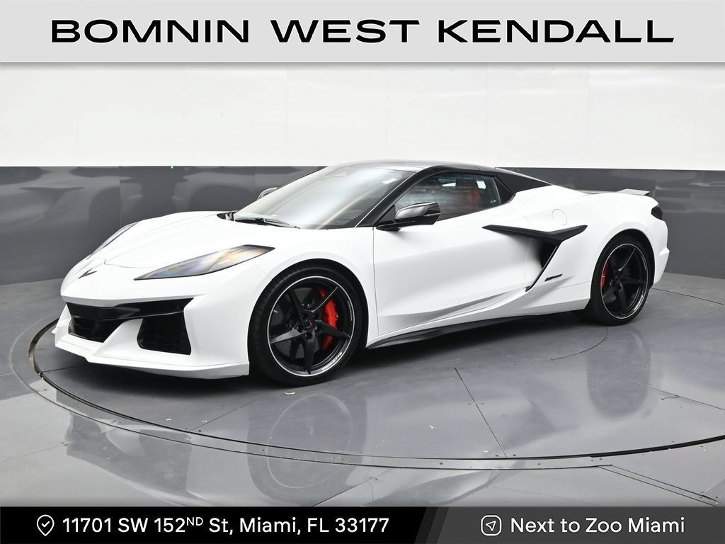 Used 2025 Chevrolet Corvette E-Ray AWD/4WD image 1