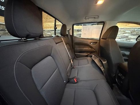 Used 2022 Chevrolet Colorado LT w/ LT Convenience Package AWD/4WD image 31