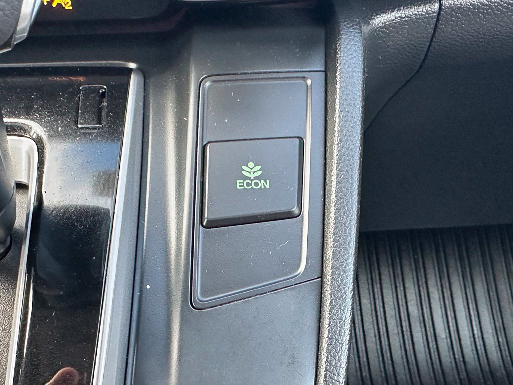 Used 2018 Honda CR-V EX image 24