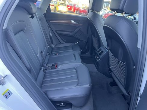 Used 2023 Audi Q5 2.0T Premium w/ Convenience Package image 27