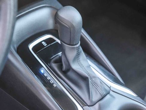 Certified 2025 Toyota Corolla LE FWD image 21