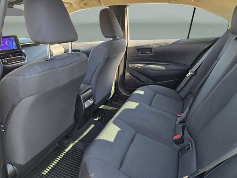 Used 2025 Toyota Corolla LE image 12