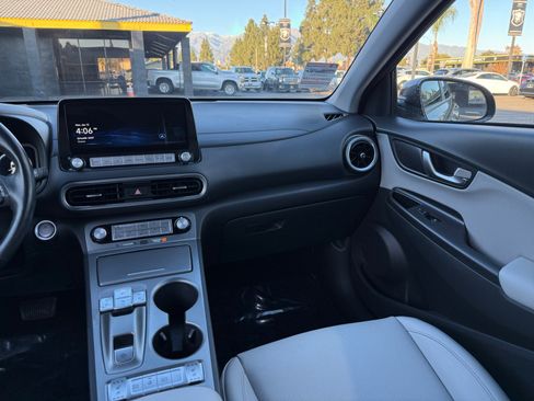 Used 2023 Hyundai Kona Limited image 23