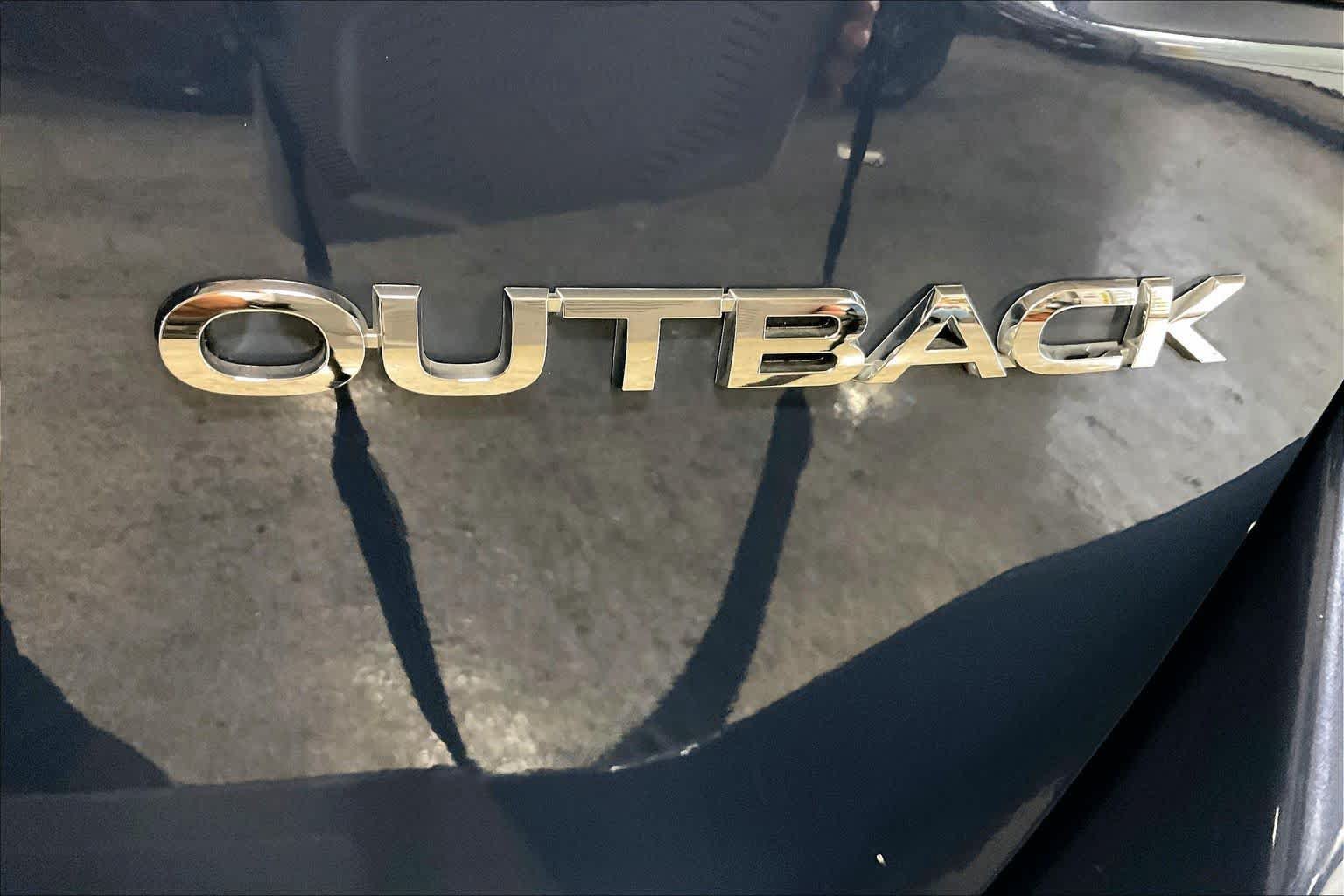 Used 2023 Subaru Outback Limited AWD/4WD image 10
