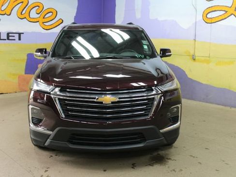 Used 2023 Chevrolet Traverse LT FWD image 6