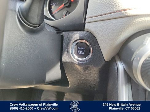 Used 2021 Toyota RAV4 XLE image 9