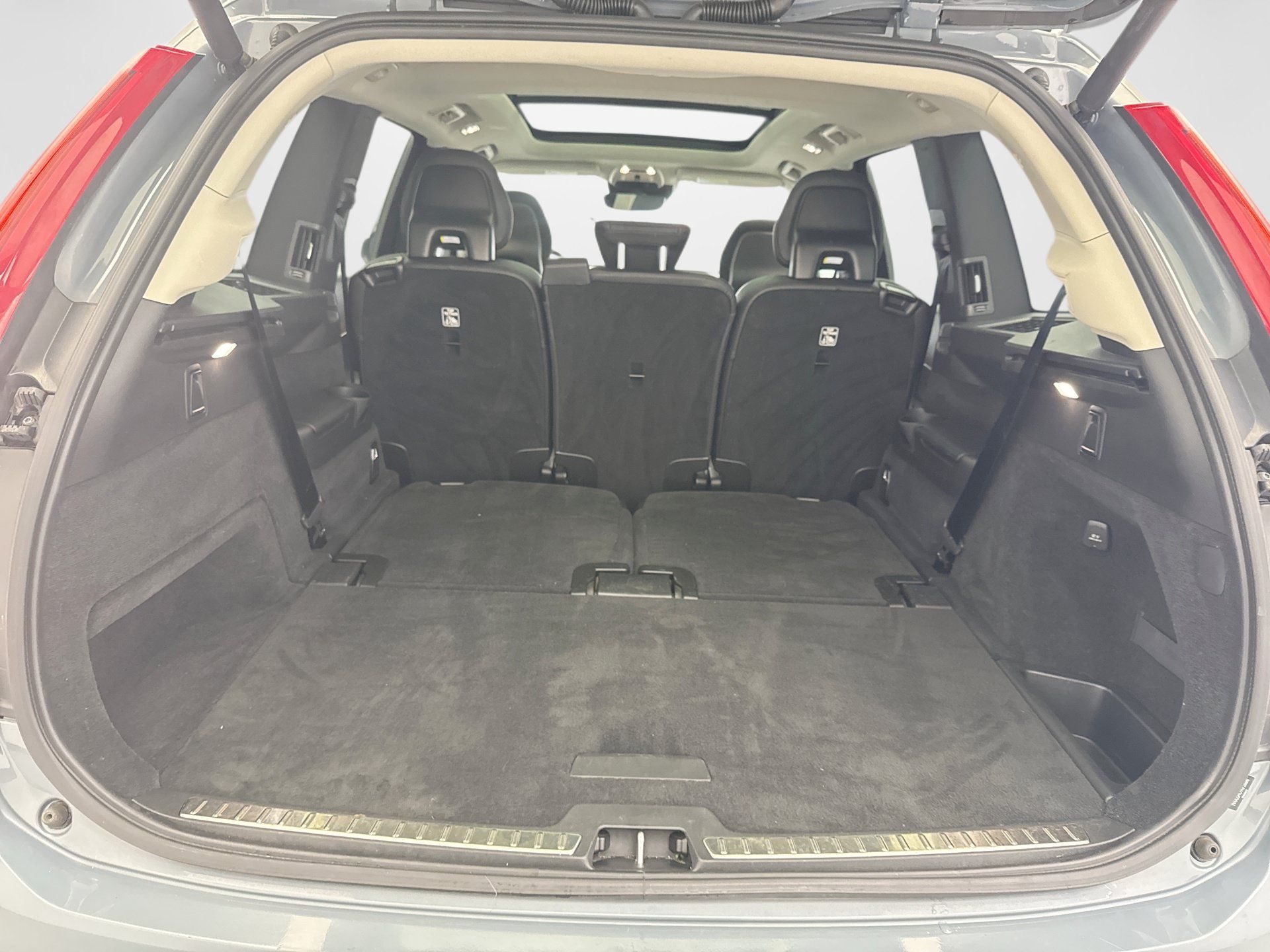 Used 2021 Volvo XC90 T6 Momentum w/ Advanced Package AWD/4WD image 21