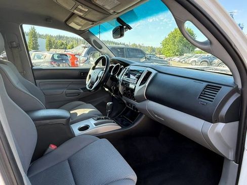 Used 2012 Toyota Tacoma 4x4 Double Cab image 26