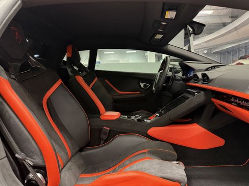 Used 2023 Lamborghini Huracan Tecnica image 21