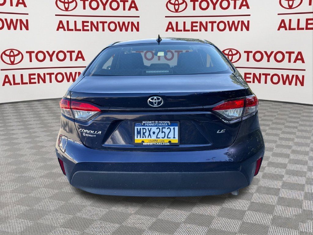 Used 2024 Toyota Corolla LE FWD image 8
