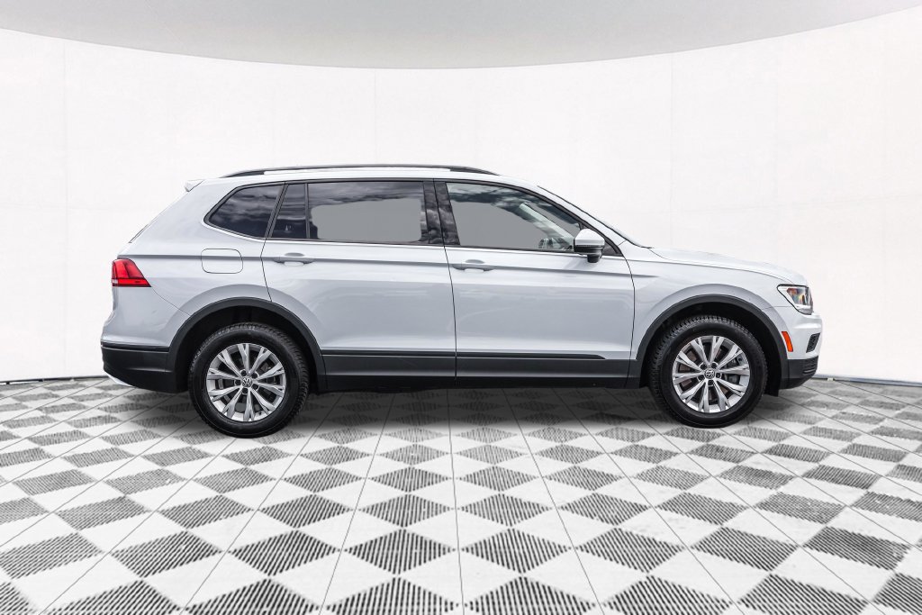 Used 2018 Volkswagen Tiguan S w/ 3rd Row Seat Package AWD/4WD image 10