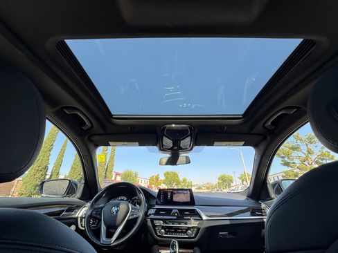 Used 2019 BMW 530e w/ Convenience Package RWD image 15