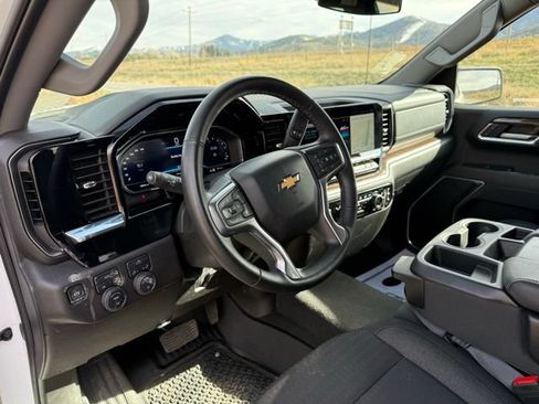 Used 2025 Chevrolet Silverado 1500 LT w/ Protection Package AWD/4WD image 19