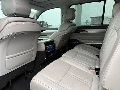Used 2023 Jeep Grand Wagoneer L 4WD w/ Flexible Seating Group image 14
