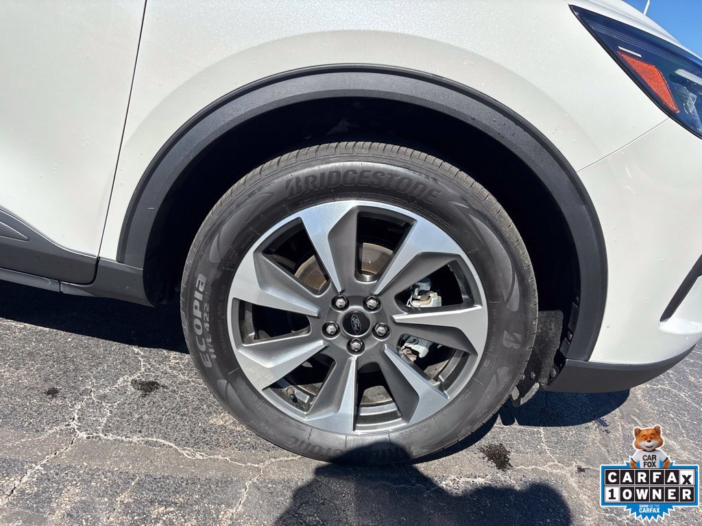 Used 2025 Ford Escape Platinum AWD/4WD image 12
