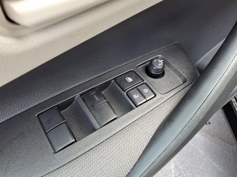 Used 2026 Toyota Corolla LE w/ LE Premium Package FWD image 9