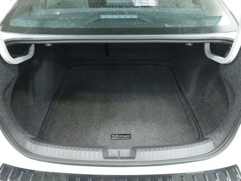New 2026 Volkswagen Jetta GLI Autobahn FWD image 38