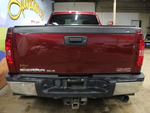 Used 2014 GMC Sierra 3500 SLE w/ SLE Preferred Package AWD/4WD image 5