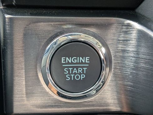 Certified 2026 Ford F250 Lariat w/ Black Appearance Package image 31