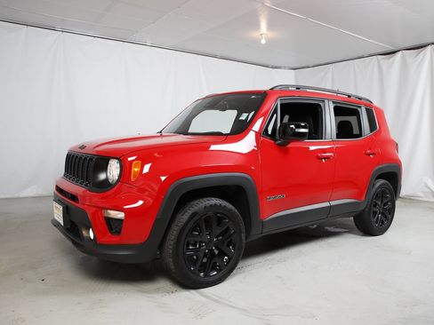 Used 2022 Jeep Renegade Altitude w/ Convenience Group AWD/4WD image 22