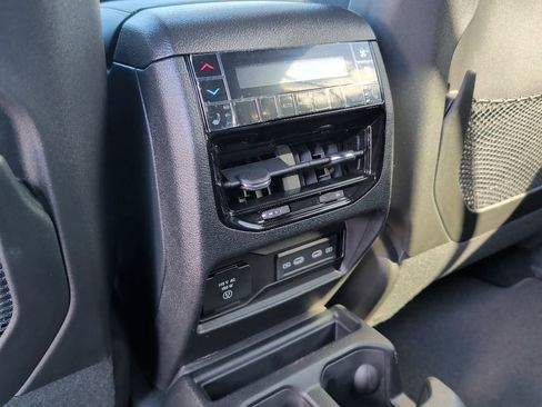 New 2026 Jeep Grand Cherokee L Limited AWD/4WD image 37