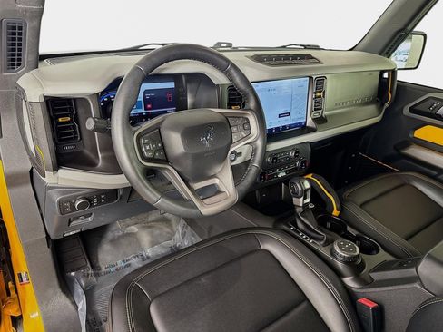 Used 2022 Ford Bronco Badlands w/ Sasquatch Package image 9