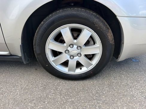 Used 2007 Ford Five Hundred SEL FWD image 20